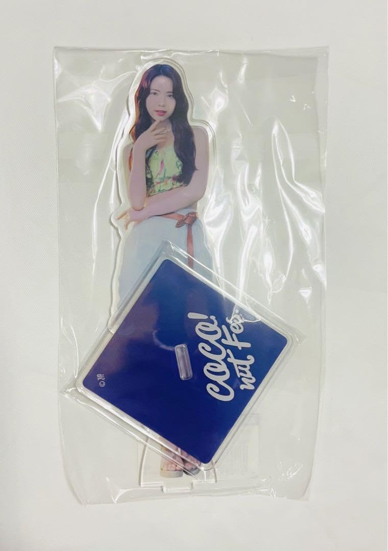 NiziU マヤ アクリルスタンド PHOTO CARD STAND WITH ACRYLIC STAND - MAYA / NiziU『LOVE